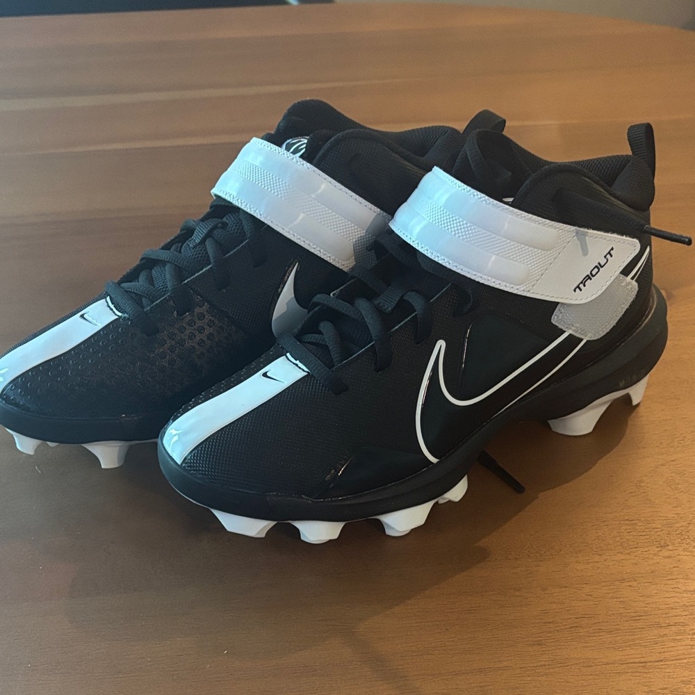 Mike Trout Nike baseball cleats